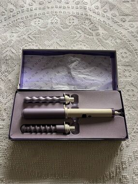 MONAT 3-in-1 Interchangeable Curling Wand Set